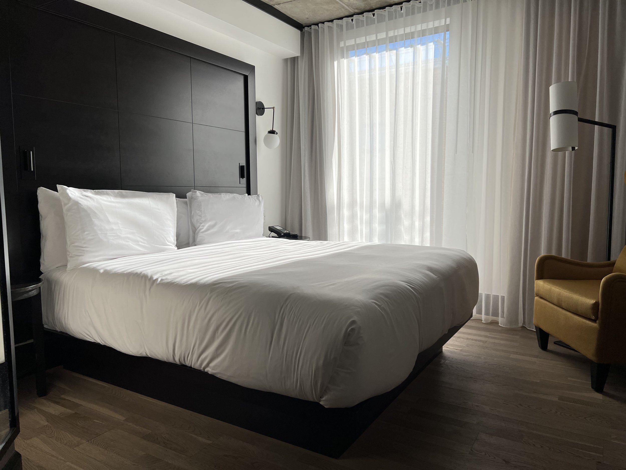 Review: Exploring the Charm of Hotel William Gray in Montréal,&nbsp;Canada