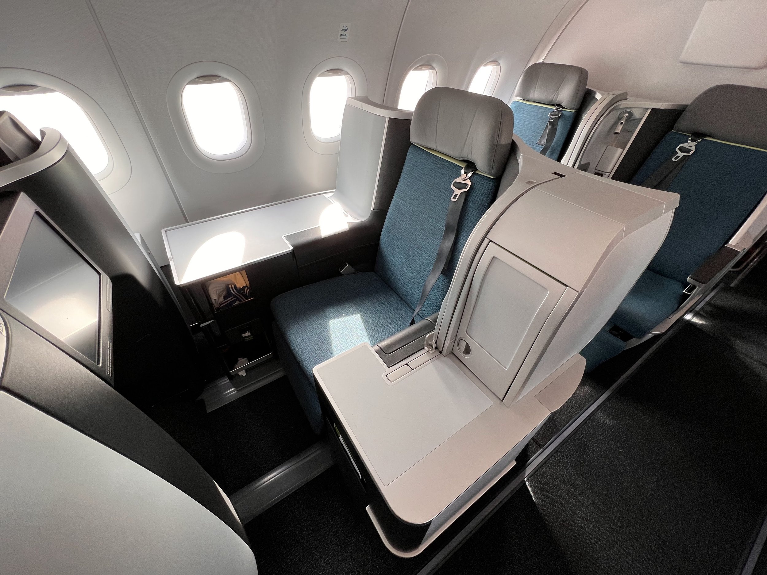 Snapshot Review: Aer Lingus A321 neo LR Aer Space Business Class – London Heathrow to&nbsp;Dublin